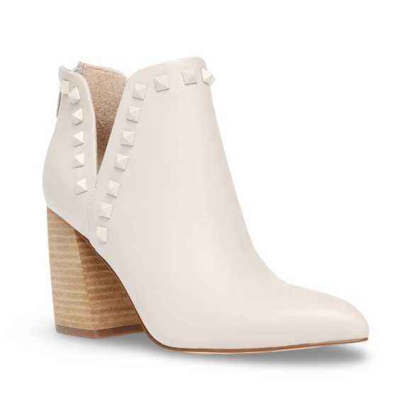NWT! Steve Madden Cream Leather Gloria Studded Booties Size 9.5 - Picture 1 of 5
